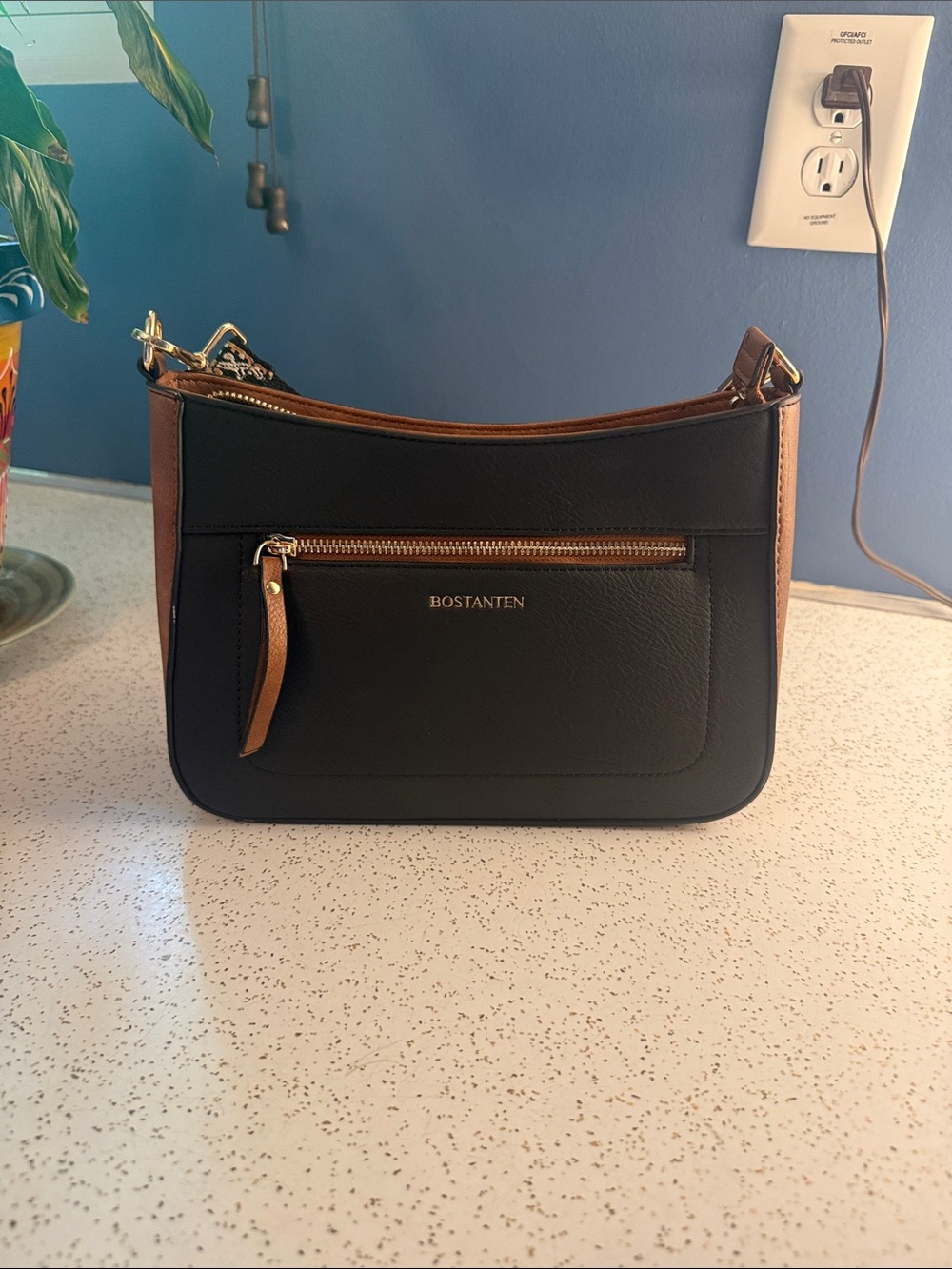 BOSTANTEN Black and Brown Vegan Leather Crossbody Shoulder Bag